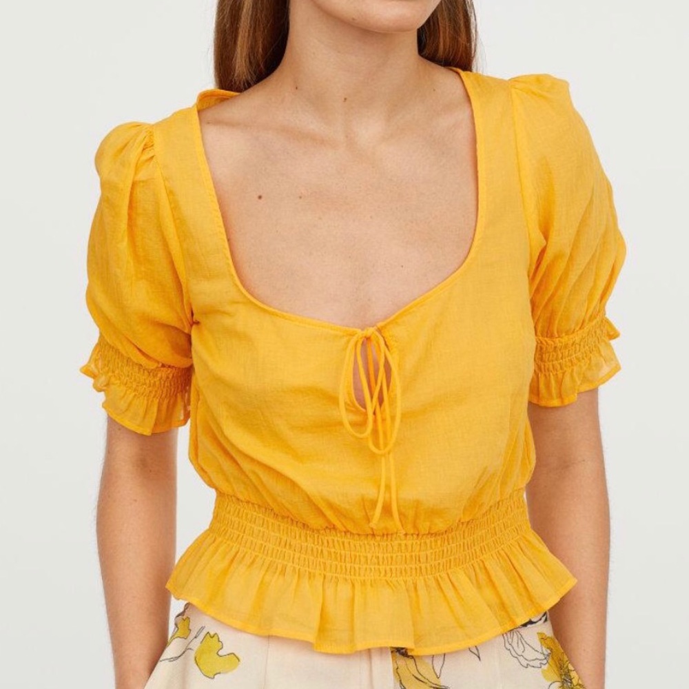 H&M Cottage Core Top Smockings in Yellow Mustard